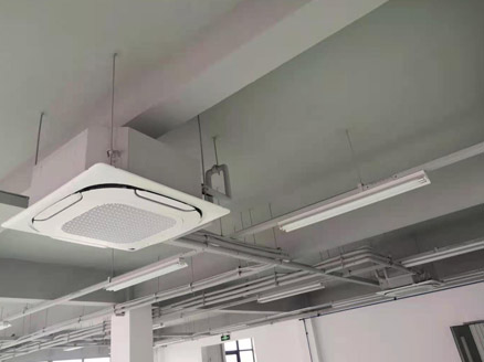 中央空調送風口結露滴水是怎么回事？
